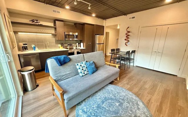 Luxury Central City Escape