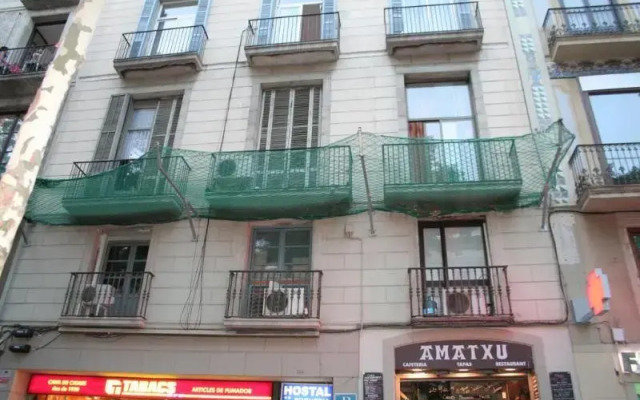 Отель Hostal Boqueria Испания, Барселона - 4 отзыва об отеле, цены и фото номеров - забронировать отель Hostal Boqueria онлайн вид на фасад