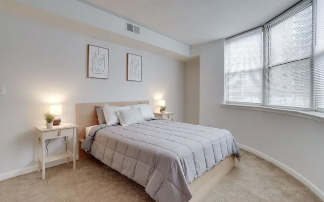 Spacious 2BR Condo at Ballston