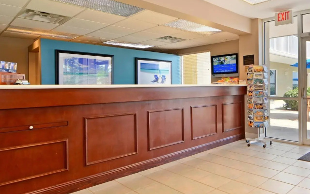 Best Western Navarre Waterfront