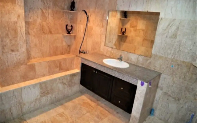 Sea View 4th Floor 1 bed Condo at View Talay 2