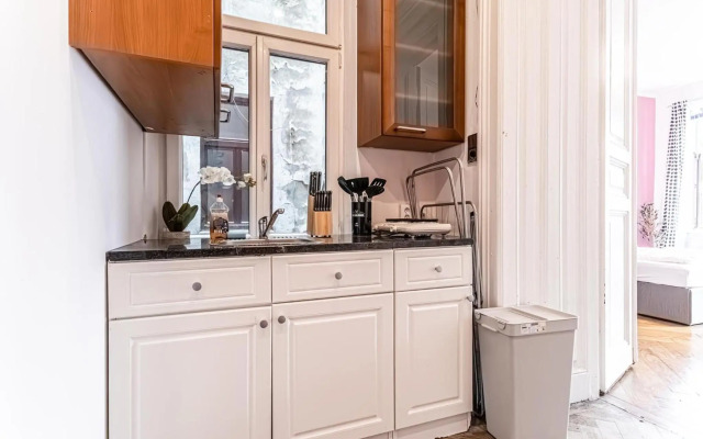 Lovely 1BR Apt. near AKH Hospital