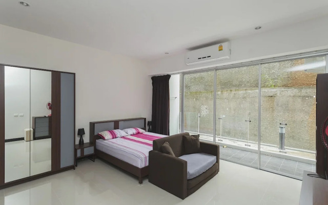 Chic Condominium