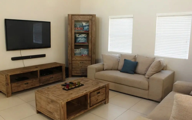 6 Sea Diamond Self catering