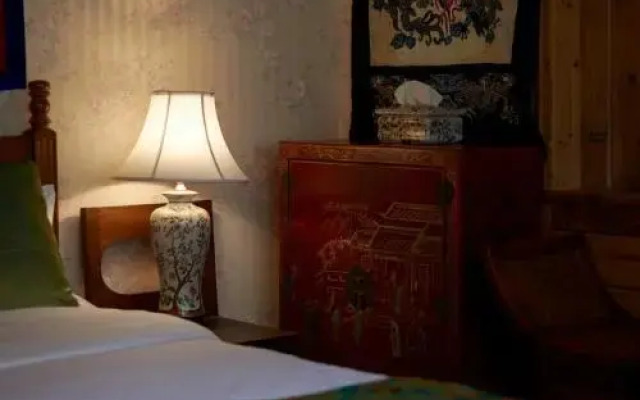 Paradise Hour B&B