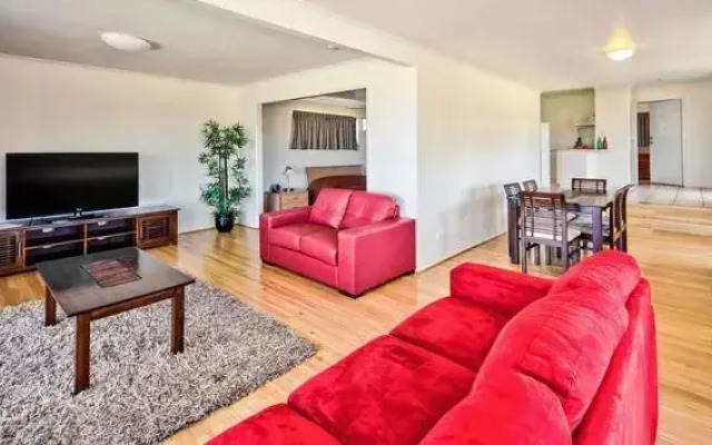 Gladstone Cbd Motel