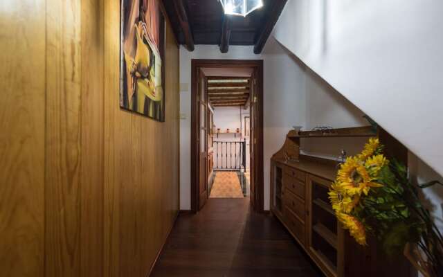 Отель Apartamentos Mirador De La Catedral Лас-Пальмас-де-Гран-Канария вид на фасад
