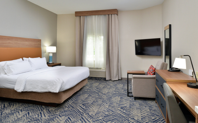Candlewood Suites Northeast Kansas City by IHG