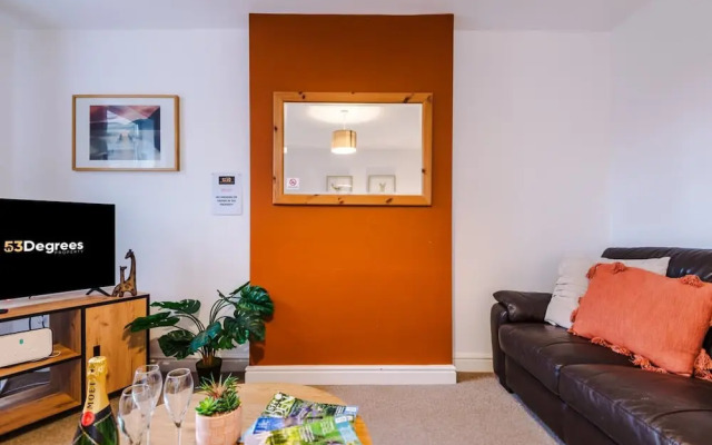 Modern Apartment Ideal for Business Sleeps 3