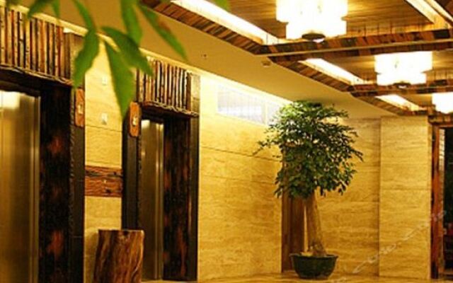 Shampoola Hotspring Hotel вид на фасад