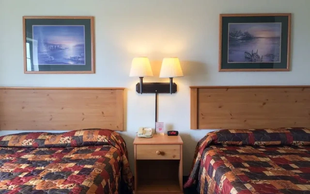 White Oak Inn & Suites