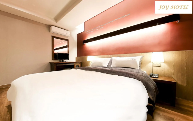 Joy Hotel