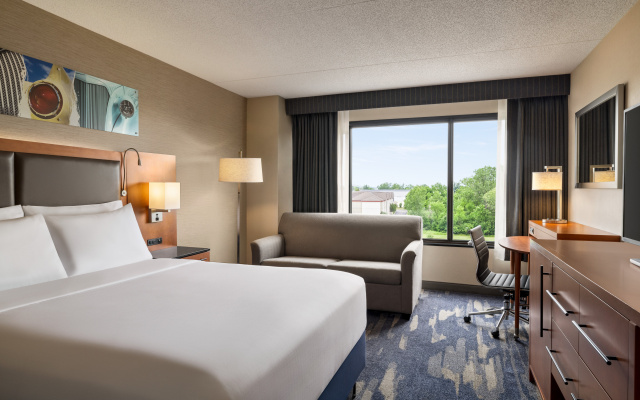 Crowne Plaza Auburn Hills by IHG