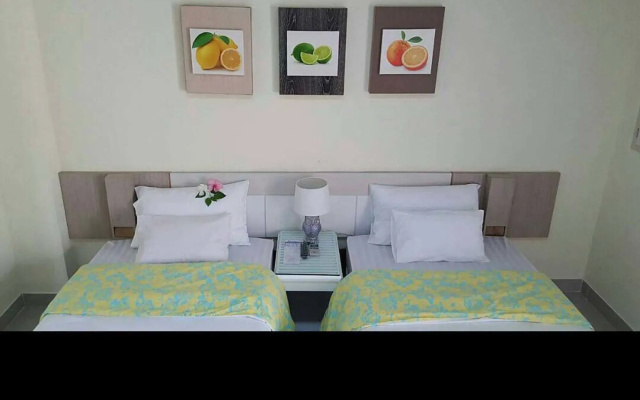 AA Villa Garden Airport