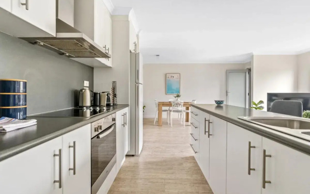 Stylish and Spacious Launceston Villa + Free Wifi