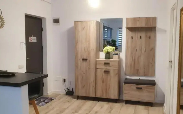 Viv Apartments 210