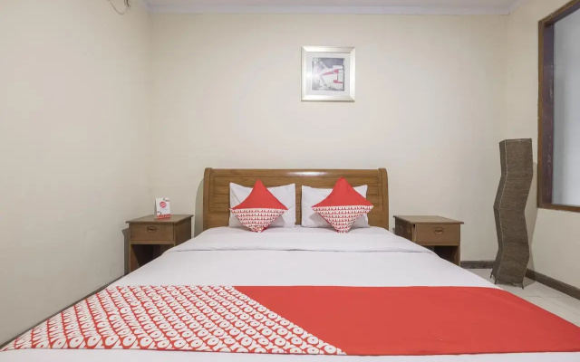 OYO 824 Makassar Guest House