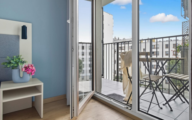 Wolska Studio Apartments by Solarento