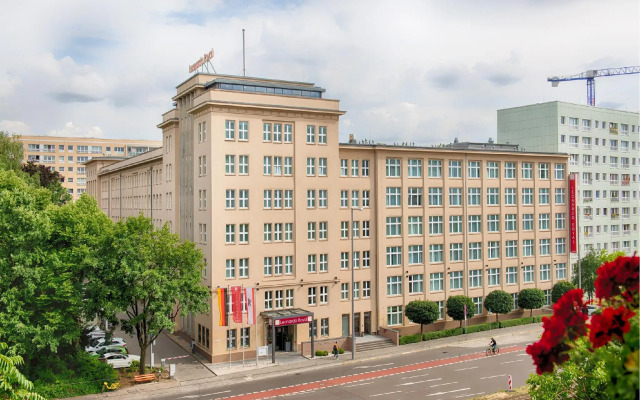 Leonardo Royal Hotel Berlin вид на фасад