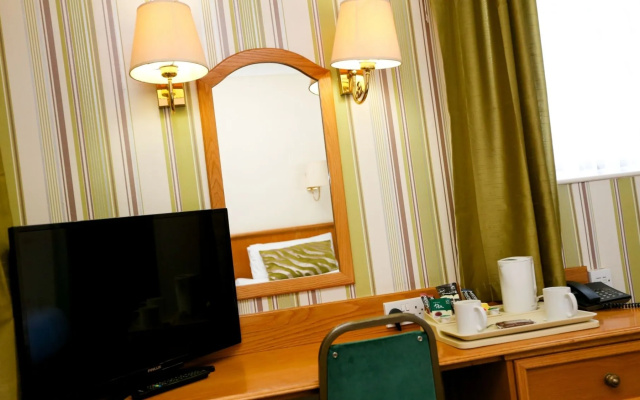 Fairways Lodge & Leisure Club