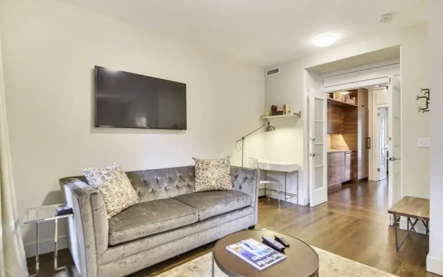 Gramercy Townhouse