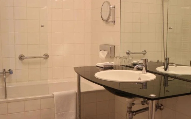 Hotel Seeschll Velden