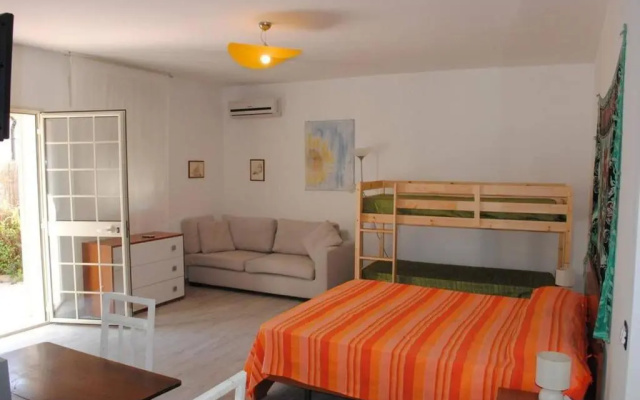 Large Air-conditioned Marina Studio - Wi-fi