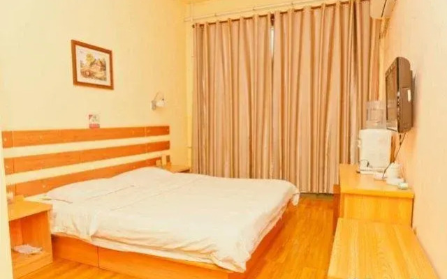 Binzhou Jianing Inn