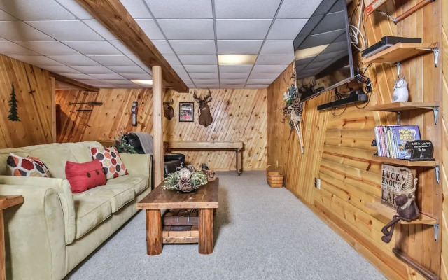 East Bay Hideaway - 4 Br Home