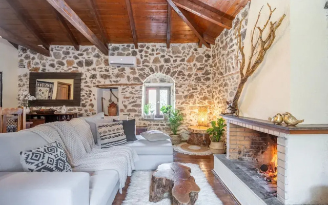 Stirida Stone House Stirida Stone House