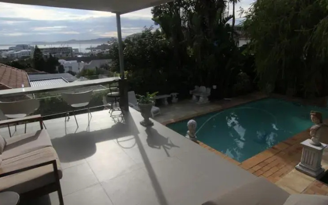 21 Braemar Road
