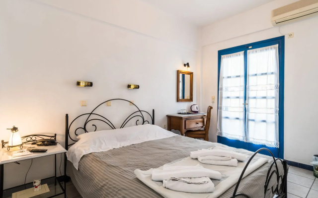 Irigeneia Hotel