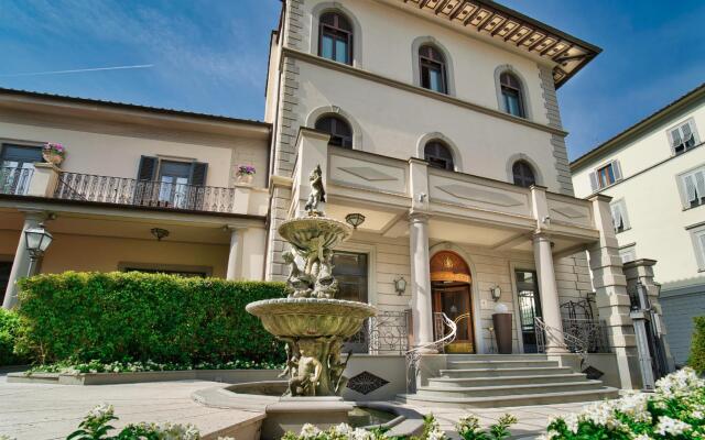 Отель Palazzo Montebello Италия, Флоренция - 12 отзывов об отеле, цены и фото номеров - забронировать отель Palazzo Montebello онлайн вид на фасад