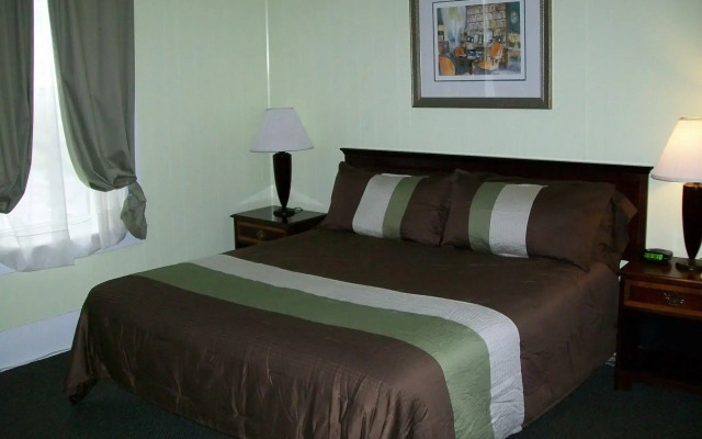 Hotel Wayne