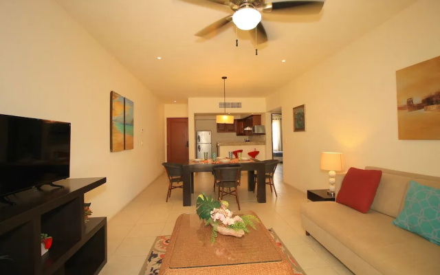 Luna Maya? Beautiful 2BR Beach Condo By Select