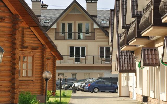 Гостиница Гостиничный комплекс Сосновый бор в Иваново 12 отзывов об отеле, цены и фото номеров - забронировать гостиницу Гостиничный комплекс Сосновый бор онлайн вид на фасад
