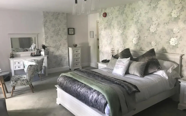 The Great House Hotel & Restaurant