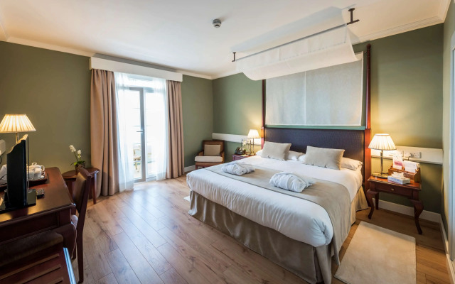 The Rock Hotel