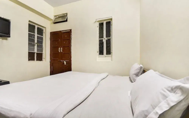 SPOT ON 49335 Hotel Alwin