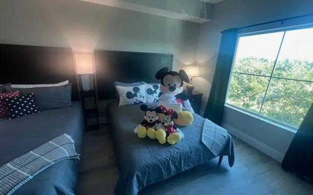Mickey Mini Epic Shuttle King bd