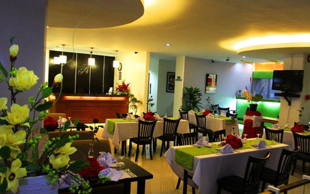 El Bajada Hotel