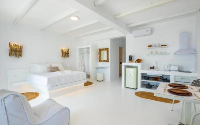 Thalasidi Luxury Suites