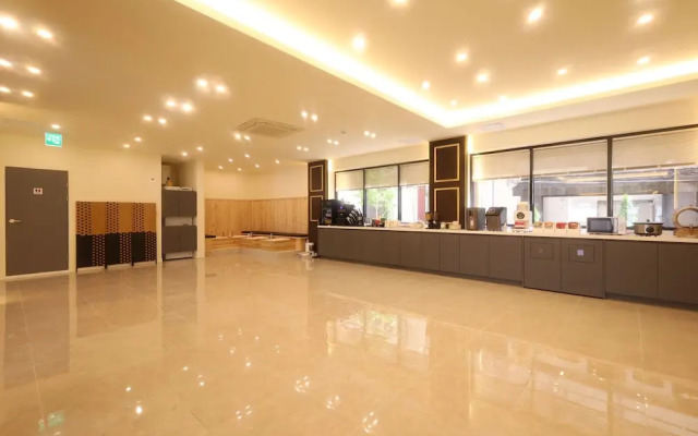 Hotel Kkulbam Stay