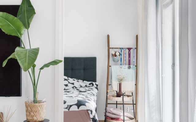 Modern 1BR Apt in Mall of Tripla