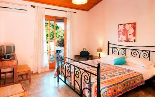 Amalia Cottages