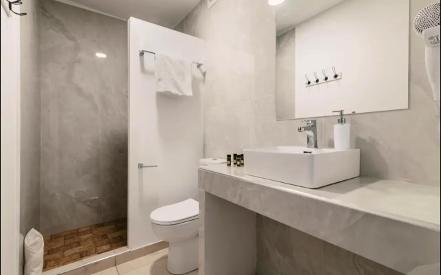 Bamboo Suites Adults Only