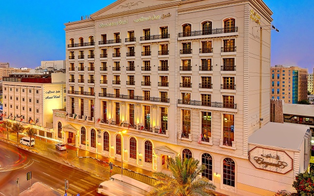 Royal Ascot Hotel вид на фасад