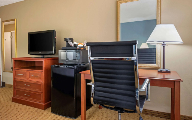 Clarion Hotel Conference Center Lexington North