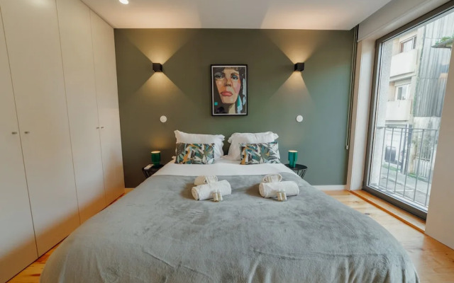 Gaia Premium B Apartment by Vacationy