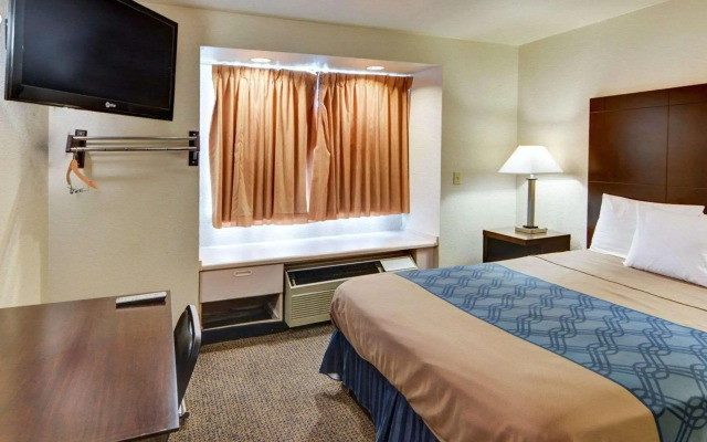Rodeway Inn & Suites Lewisville I-35